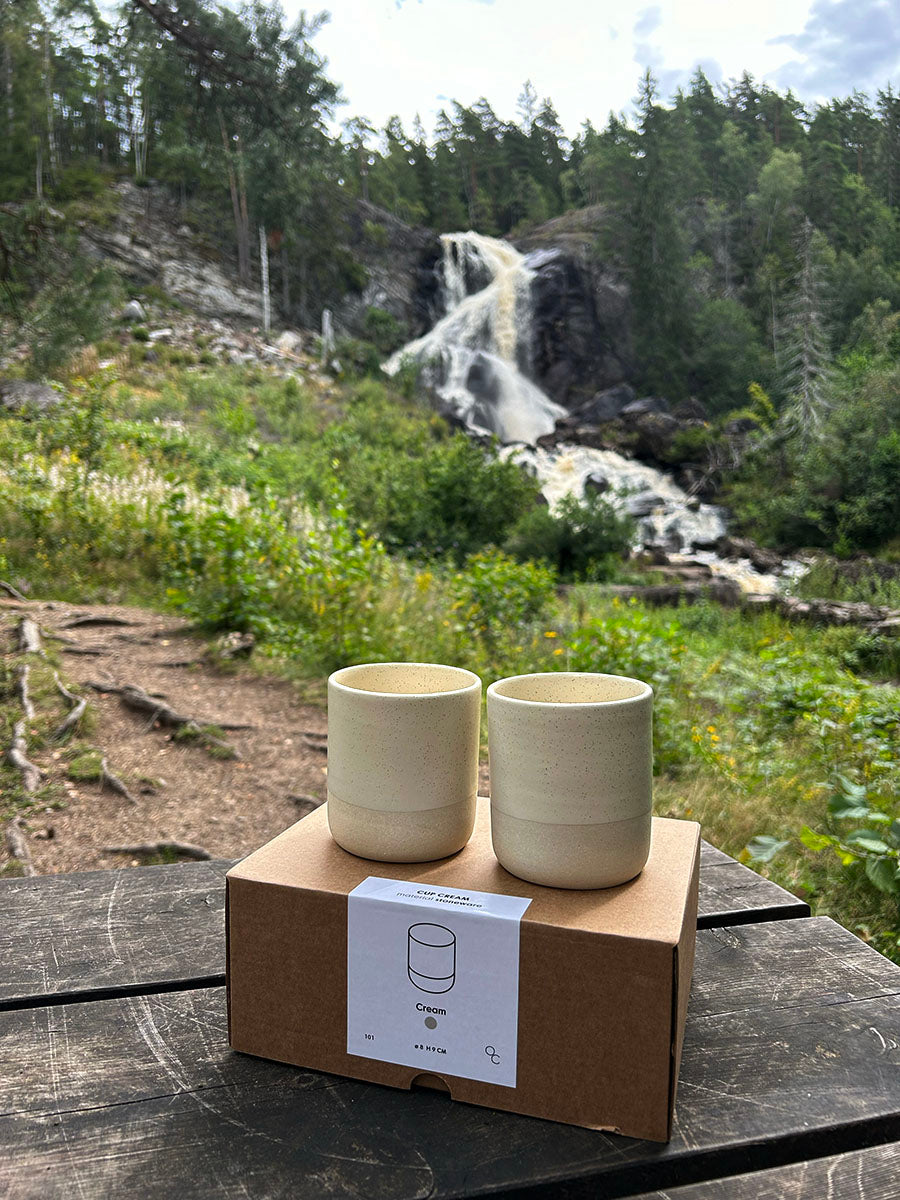 Muggar från Ocactuu i färgen cream