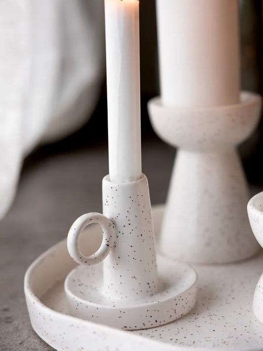 Vallholm ljusstake i färgen vit