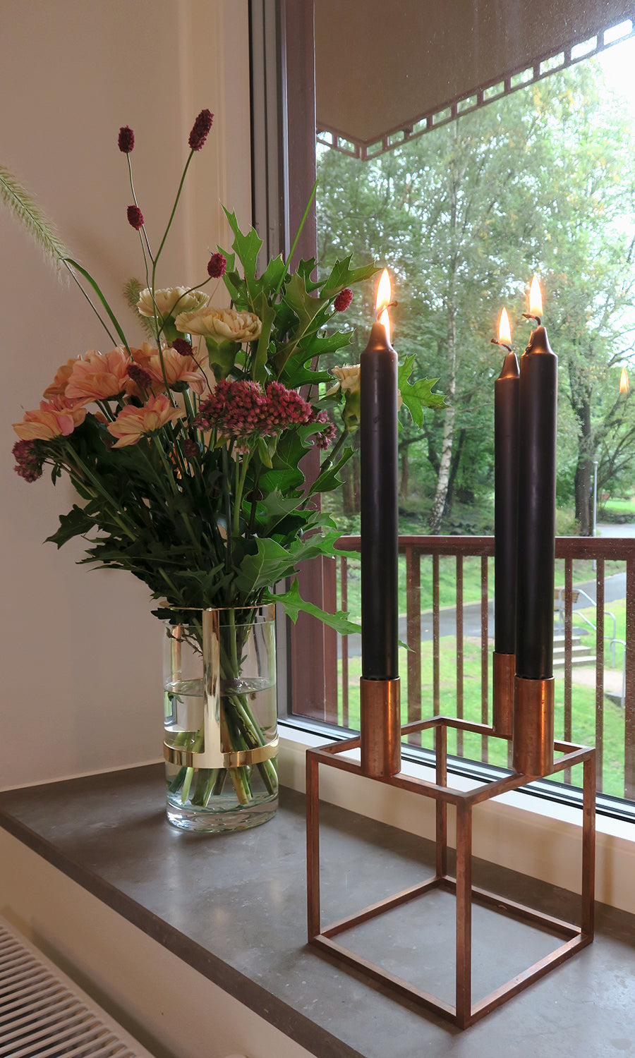 Kronljus från Delsbo Candle i färgen black
