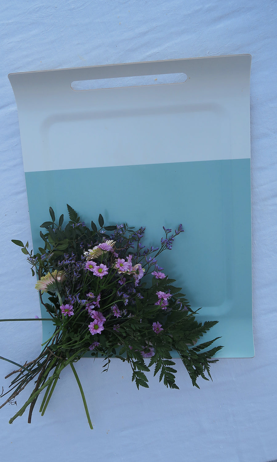 Jenilin bricka med handtag produktbild blommor