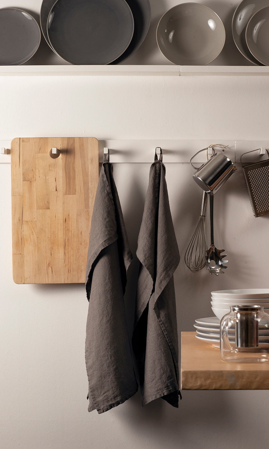 Sunshine Kökshandduk 2-packSunshine kökshandduk från Himla. Sunshine har tvättats efter sömnad vilket ger en mjuk och skön känsla. En klassisk enfärgad kökshandduk som ger ett avslappnat uttryKökshanddukHimlaJenilin