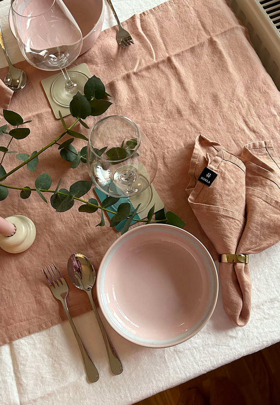 Egg Back Home cotton candy pastaskål dukning