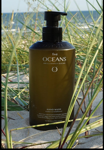 Miljöbild strand på Five Oceans handtvål 